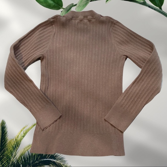 🟢5/$25  Sonoma Brown Sweater - Picture 5 of 7